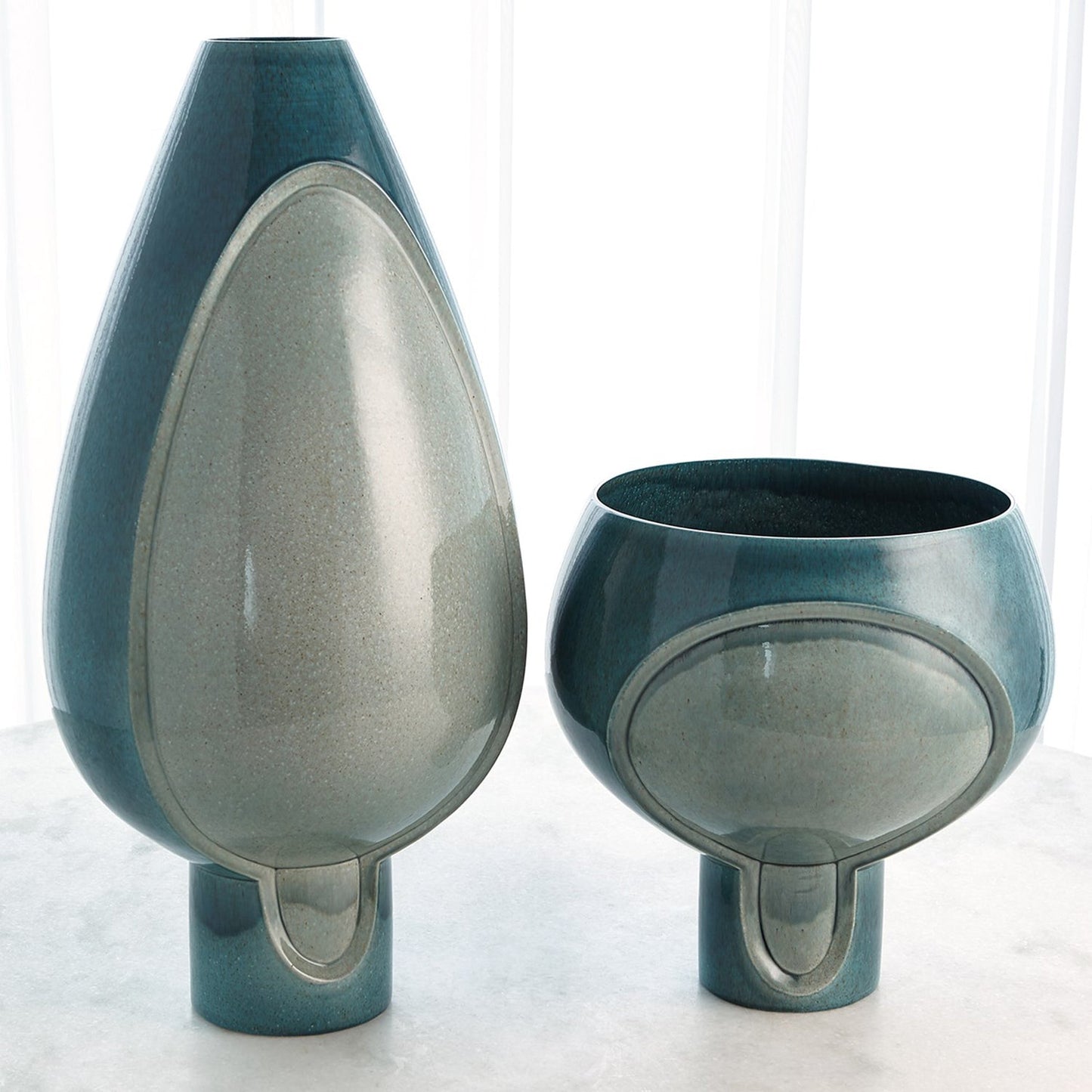 Global Views Two Tone Pod Vase