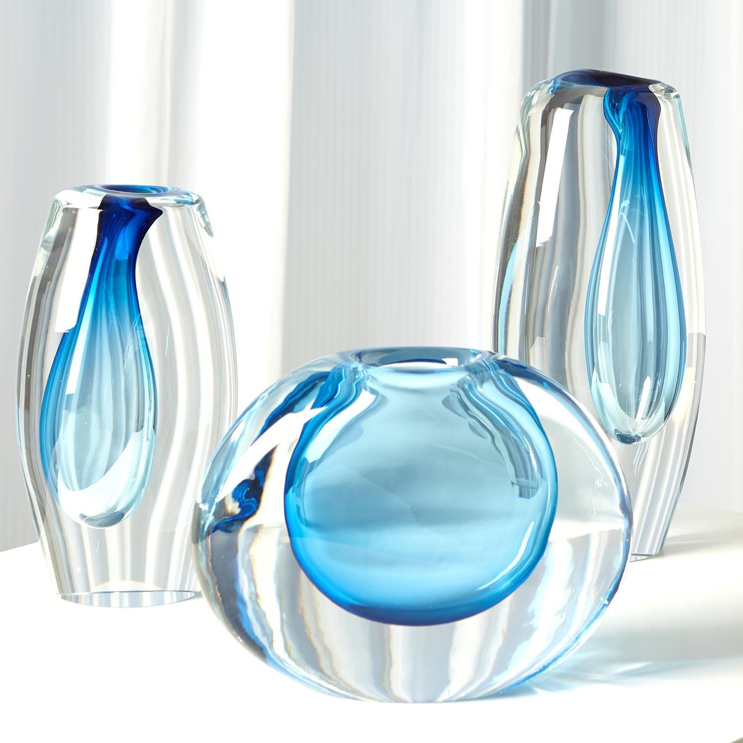 Global Views Offset Round Vase