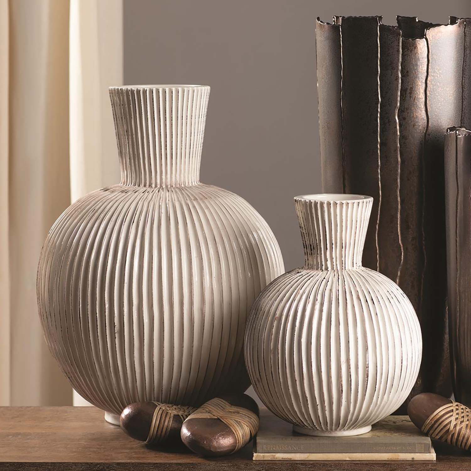 Global Views Furrow Sphere Vase