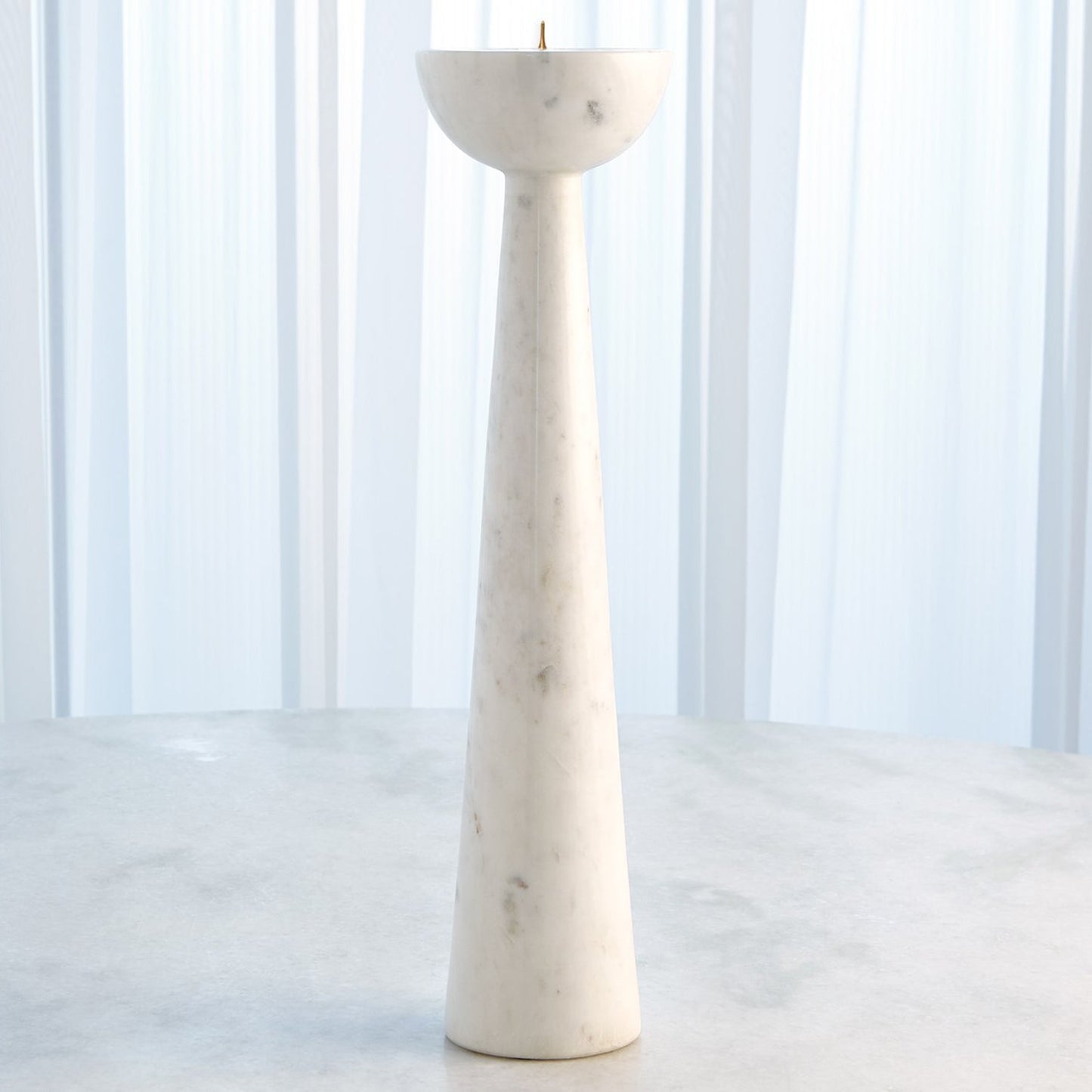 Global Views Round Top Candlestand