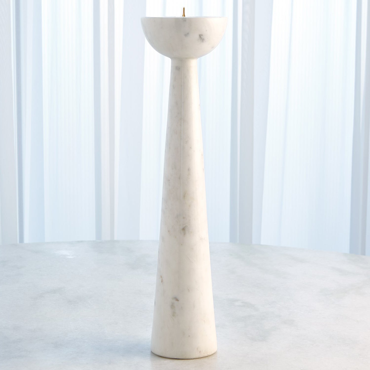 Global Views Round Top Candlestand