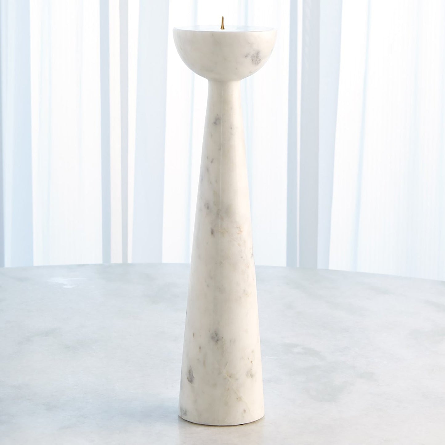 Global Views Round Top Candlestand