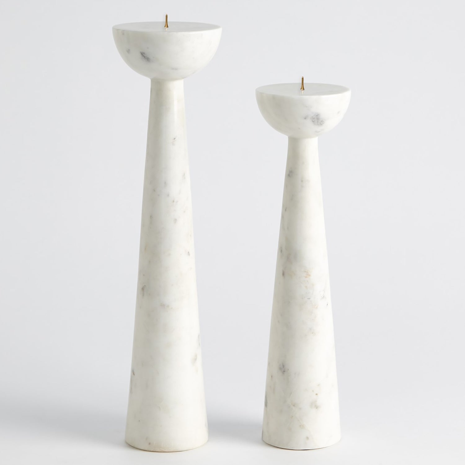 Global Views Round Top Candlestand