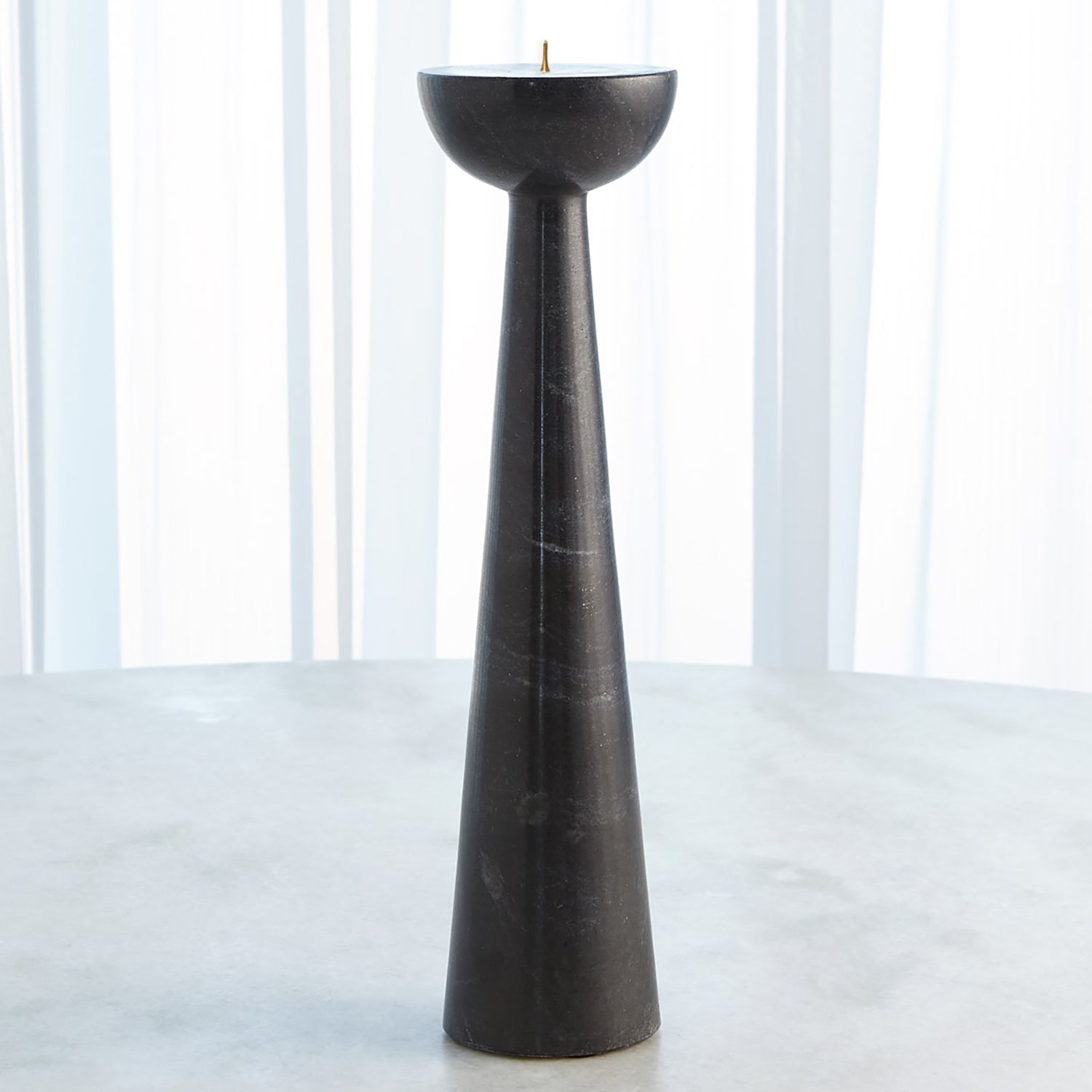 Global Views Round Top Candlestand