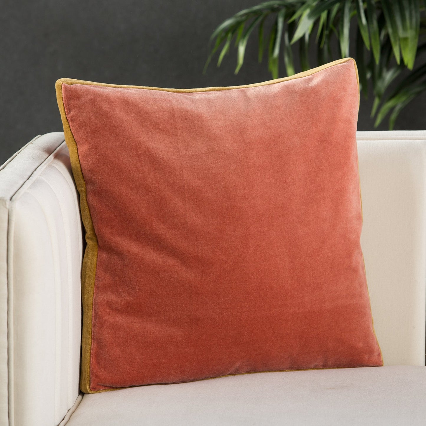 Jaipur Living Emerson Bryn Solid Throw Pillow