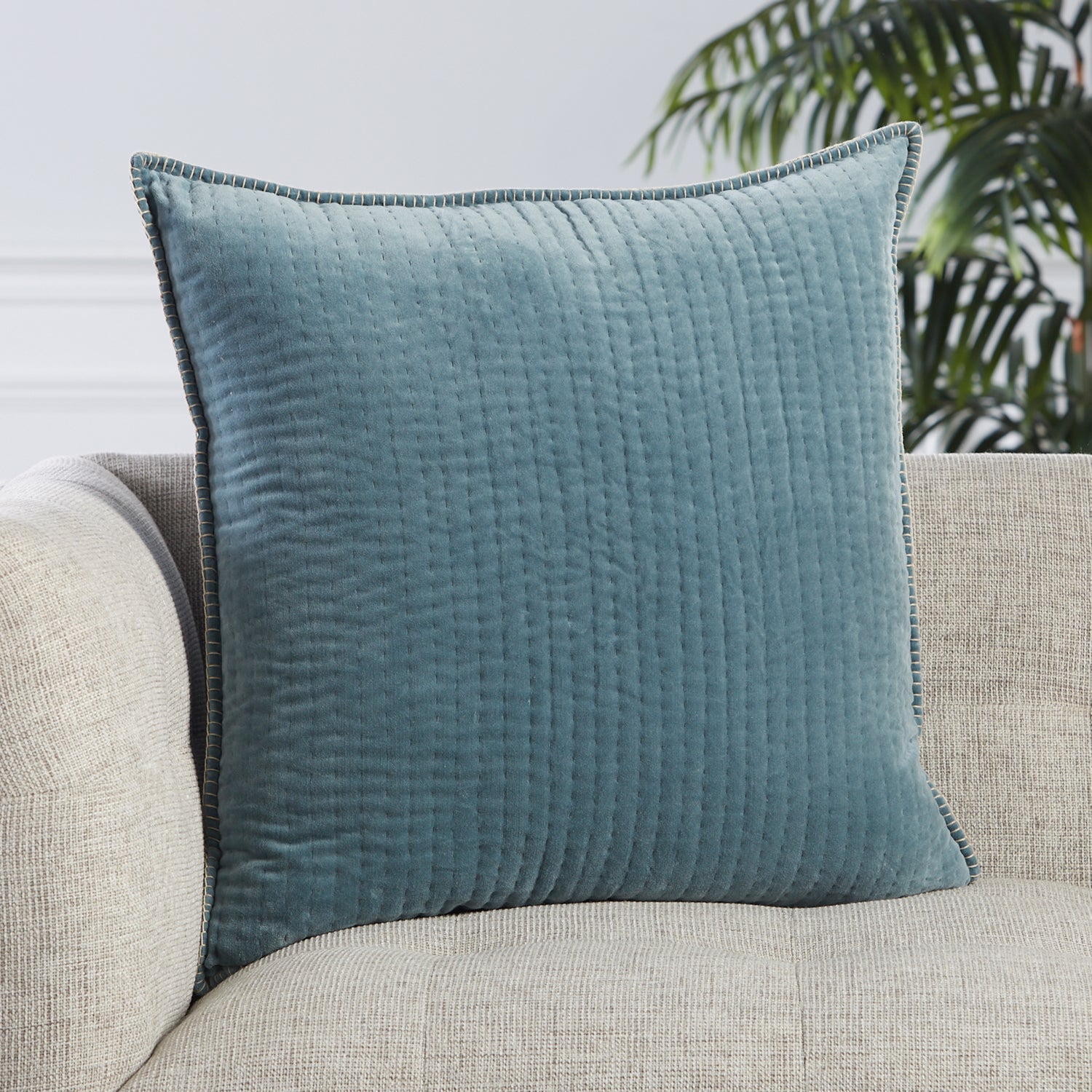 Jaipur Living Lexington Beaufort Neutral Throw Pillow