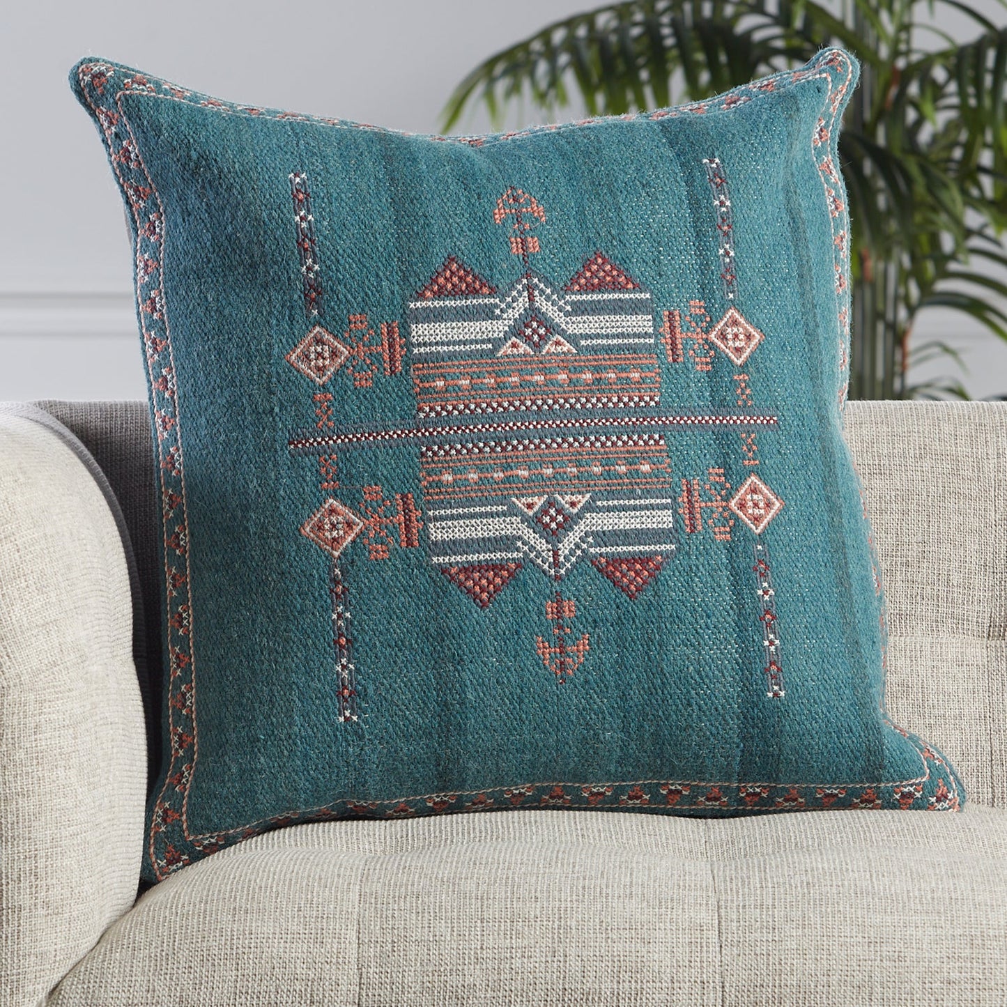 Jaipur Living Puebla Zaida Throw Pillow