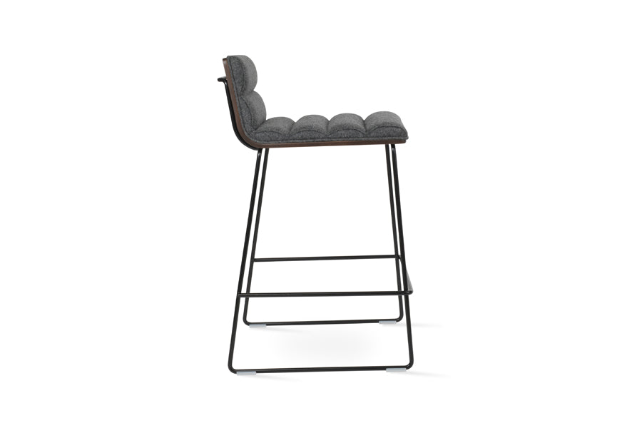 Corona Comfort Handle Back Wire Stool