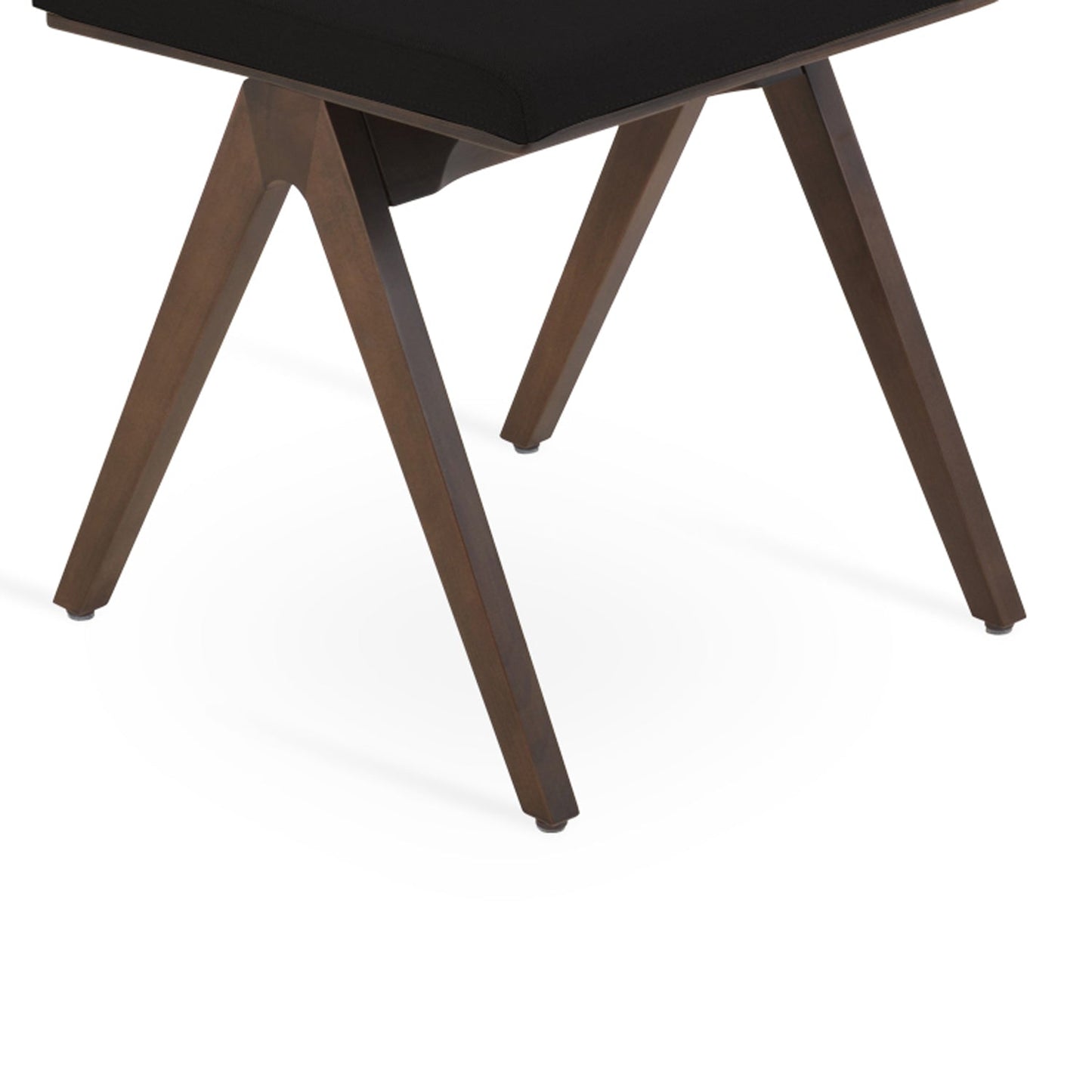 Zeyno Fino Chair